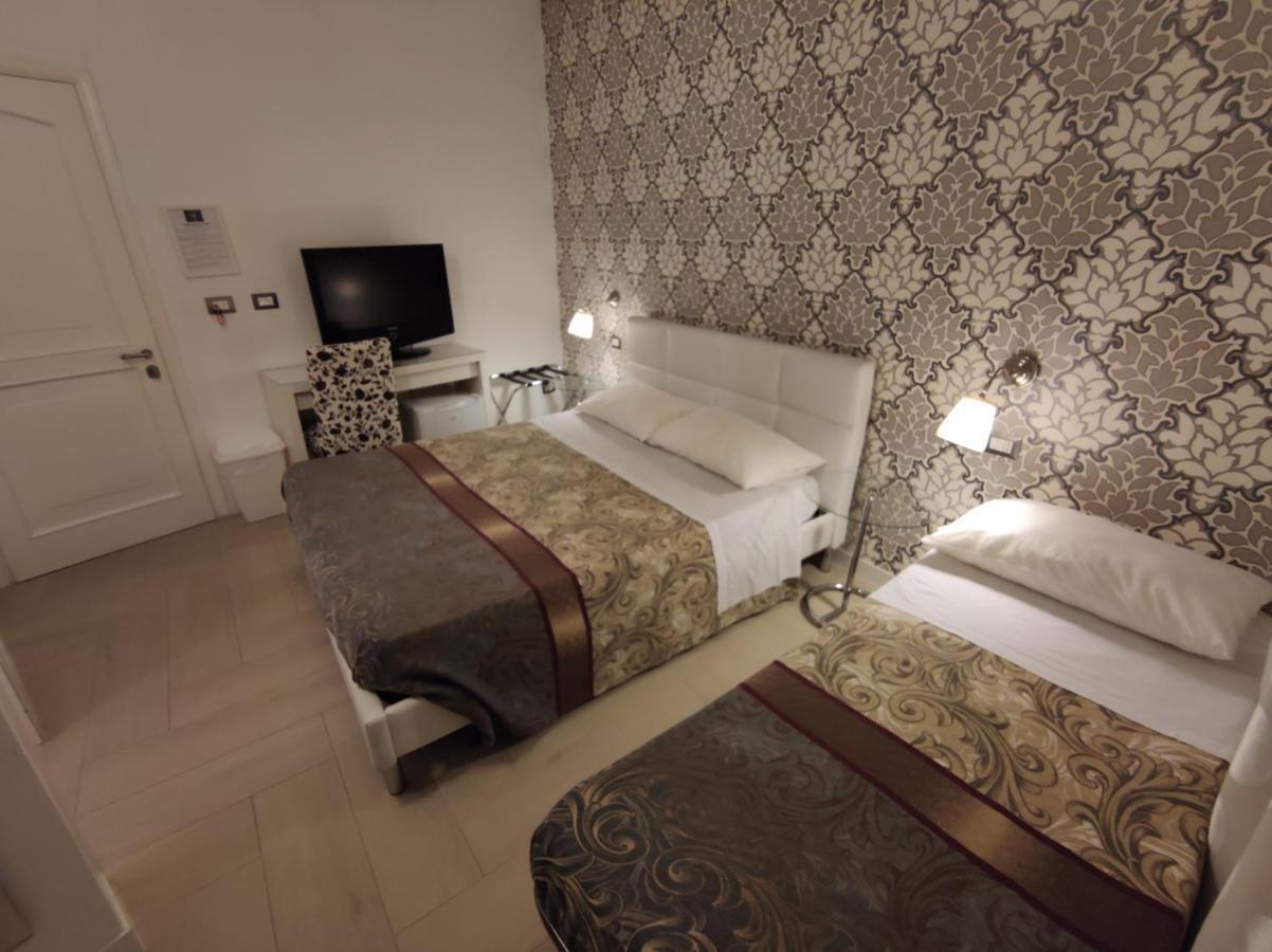 Sami Rooms - Teatro A 400 Mt - Ortigia A 1500 Mt - Syracuse Exterior foto
